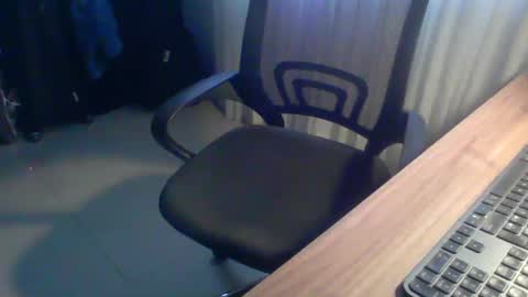 Snapshot of ekudemic chatting on 01-09-25, 10:52 Juan Pablo M online show from 01-09-25, 10:52