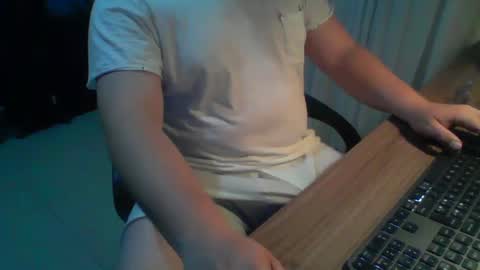 Snapshot of ekudemic chatting on 01-29-25, 06:12 Juan Pablo M online show from 01-29-25, 06:12