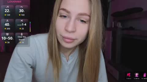 Snapshot of el1s_evans chatting on 04-16-26, 11:00 please read my bio there is information about private shows and about my personality online show from 04-16-26, 11:00