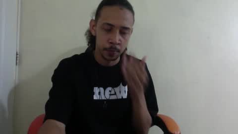 Snapshot of el_menor chatting on 03-25-26, 02:28 Instagram BelowAbajo online show from 03-25-26, 02:28