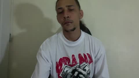 Snapshot of el_menor chatting on 04-09-26, 03:17 Instagram BelowAbajo online show from 04-09-26, 03:17