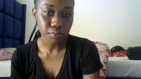 petite online show from 03-12-25, 12:04