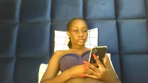 petite online show from 02-18-26, 09:11