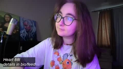 If you like it when I meow give me a thumbs up online show from 02-09-25, 03:01