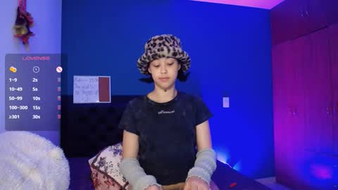 Snapshot of ela_0 chatting on 10-07-25, 06:43 Ela Help me reach 100 thumbs up online show from 10-07-25, 06:43