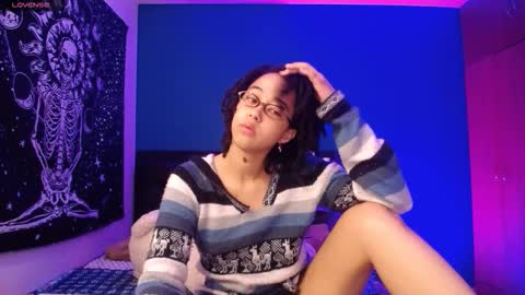 Snapshot of ela_0 chatting on 10-18-25, 09:43 Ela Help me reach 100 thumbs up online show from 10-18-25, 09:43