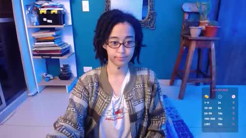 Snapshot of ela_0 chatting on 10-26-25, 07:47 Ela Help me reach 100 thumbs up online show from 10-26-25, 07:47