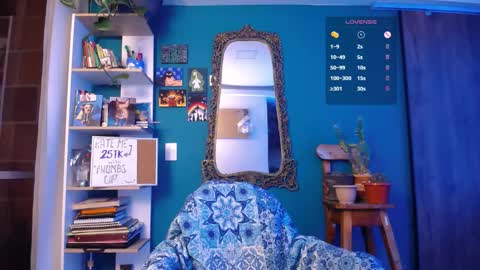 Snapshot of ela_0 chatting on 11-06-25, 02:23 Ela Help me reach 100 thumbs up online show from 11-06-25, 02:23