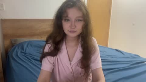 Ela online show from 06-25-26, 06:45