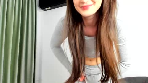 Snapshot of elaanna chatting on 04-30-26, 06:42 Ela online show from 04-30-26, 06:42