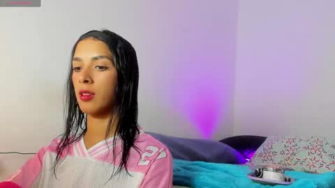 Ela33 online show from 05-26-26, 10:06