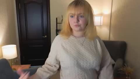 Anna online show from 09-17-25, 07:32