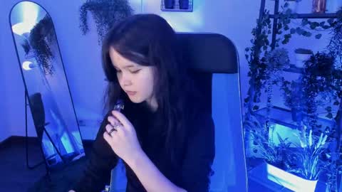 Your sweet girl online show from 06-05-26, 10:37