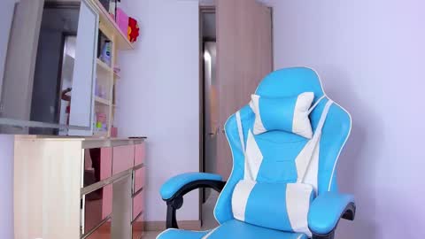 elalux777 online show from 10-02-25, 12:50