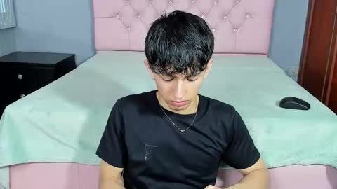 Elan Giralon online show from 01-11-26, 09:42