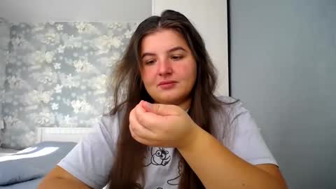 Snapshot of elanis_blair chatting on 10-08-25, 11:19 Elanis online show from 10-08-25, 11:19