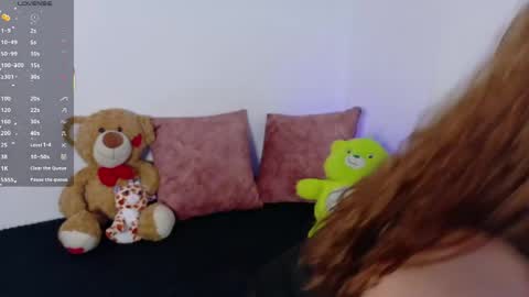 Elara voss online show from 04-12-26, 02:27