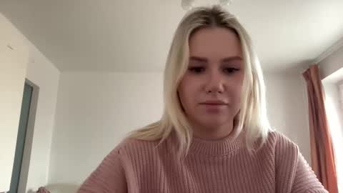 elaraluxxxe online show from 02-14-25, 12:03