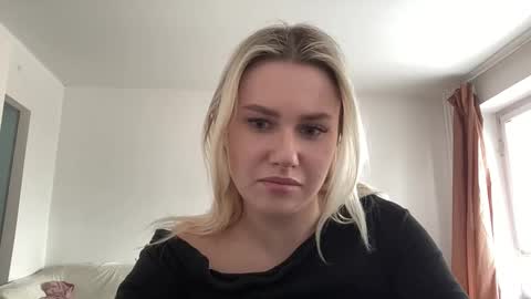 elaraluxxxe online show from 02-15-25, 01:27