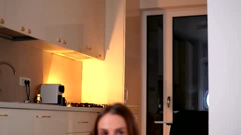 elarashine online show from 03-16-26, 08:24