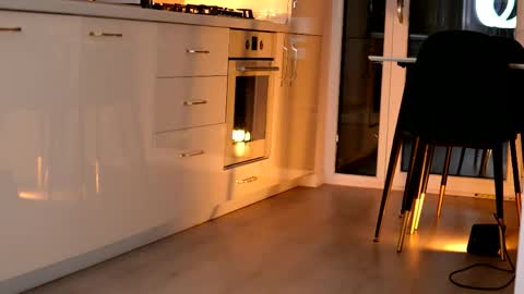 elarashine online show from 05-19-26, 01:56