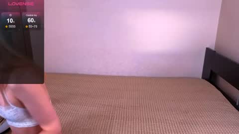Snapshot of elarasun chatting on 05-06-26, 02:33 ElaraSun online show from 05-06-26, 02:33