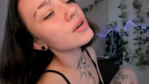elastikiss online show from 06-25-26, 06:40