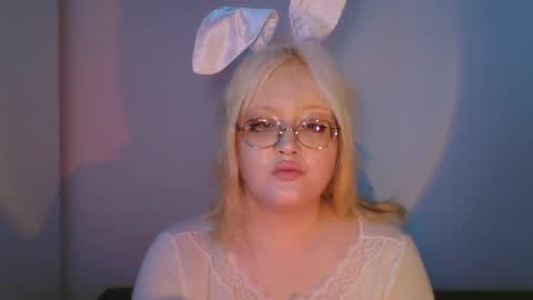 elayne_sweet online show from 04-05-26, 08:00