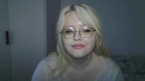 elayne_sweet online show from 05-20-26, 06:19