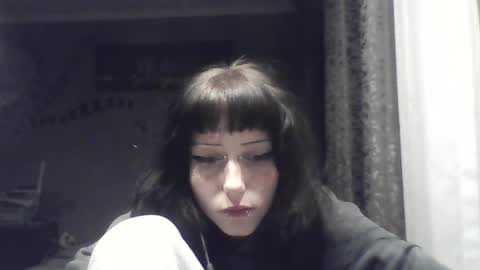Lia online show from 05-01-26, 05:17