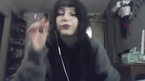 Lia online show from 05-18-26, 08:03