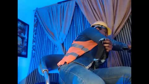 Snapshot of elcaballeroblack chatting on 10-03-25, 05:43 elcaballeroblack online show from 10-03-25, 05:43