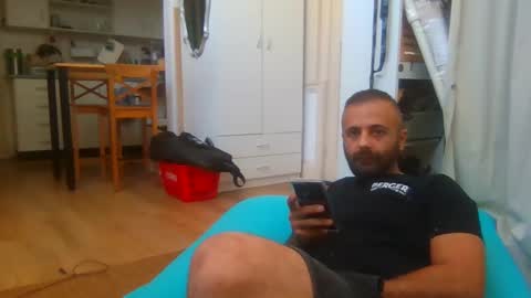 daniel18cmx online show from 10-27-25, 03:21