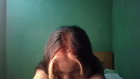 Snapshot of eldie69 chatting on 04-01-26, 01:52 eldie69 online show from 04-01-26, 01:52