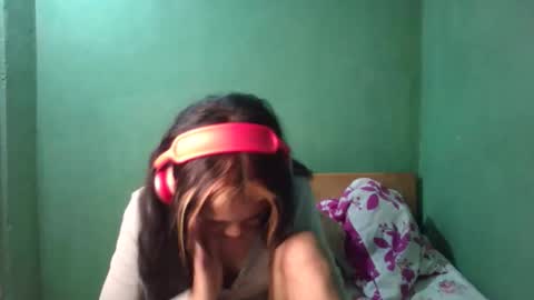 Snapshot of eldie69 chatting on 04-21-26, 06:23 eldie69 online show from 04-21-26, 06:23