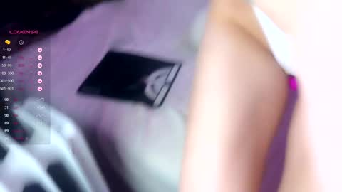 Ella online show from 01-18-25, 01:40
