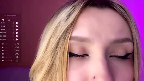 Ella online show from 01-19-25, 06:10
