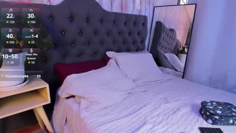 Snapshot of elecktra_sweet chatting on 10-30-25, 07:58 Elecktra online show from 10-30-25, 07:58