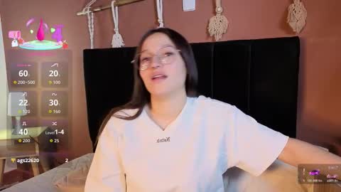 Snapshot of elecktra_sweet chatting on 02-10-26, 08:46 Elecktra online show from 02-10-26, 08:46