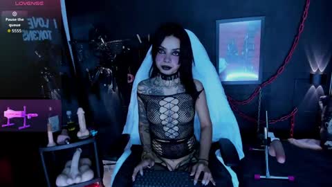 Snapshot of electra_darkk chatting on 06-05-26, 04:35 Electra online show from 06-05-26, 04:35