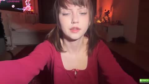 Snapshot of electric_woman chatting on 04-10-26, 06:34 Aleksa online show from 04-10-26, 06:34