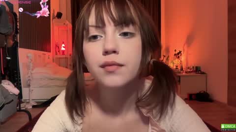 Snapshot of electric_woman chatting on 04-11-26, 06:45 Aleksa online show from 04-11-26, 06:45