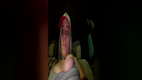 XoLinzzXo online show from 05-14-26, 01:45
