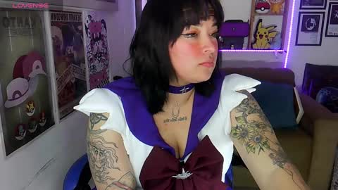 Snapshot of electricsapphire chatting on 10-15-25, 04:23 Alejandra online show from 10-15-25, 04:23