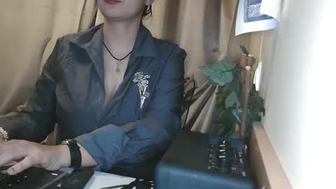 Julia Follow me on Onlyfansju grosroberts online show from 01-05-25, 09:36