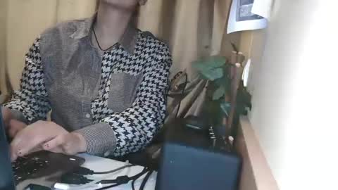 Julia Follow me on Onlyfansju grosroberts online show from 01-07-25, 12:31