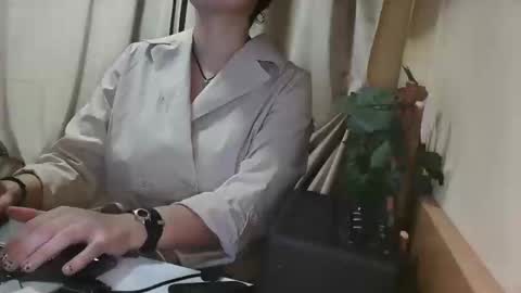 Julia Follow me on Onlyfansju grosroberts online show from 01-09-25, 12:19