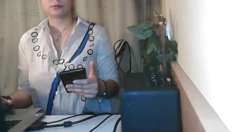 Julia Follow me on Onlyfansju grosroberts online show from 02-04-25, 01:06
