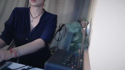 Julia Follow me on Onlyfansju grosroberts online show from 02-10-25, 01:01