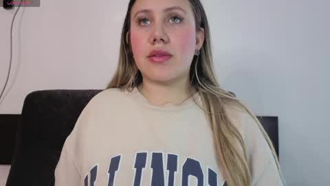 Snapshot of eleecttraa_12 chatting on 05-05-26, 07:11 Electra online show from 05-05-26, 07:11